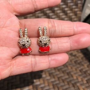 Bling bling! Super cute rabbit earring , never worn. Super shiny! Accessories
